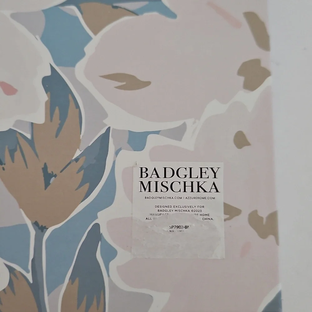 Badgley Mischka NWT Floral/Gold Motif Clipboard Set - Picture 7 of 9